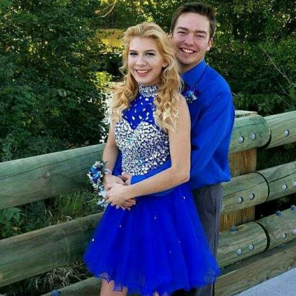 Prom Dress - Picture 2 of 3